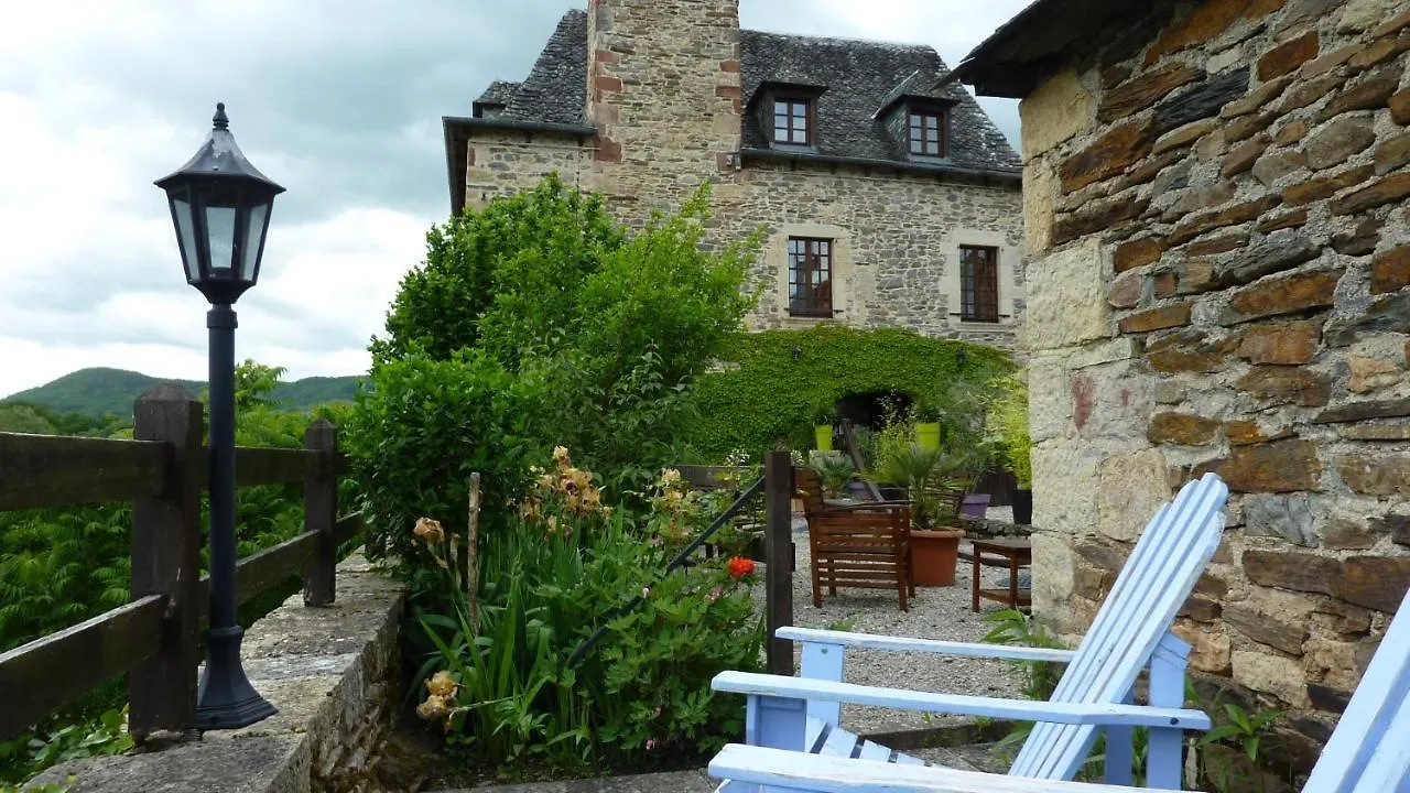 إستين B&B Manoir De La Fabregues فرنسا